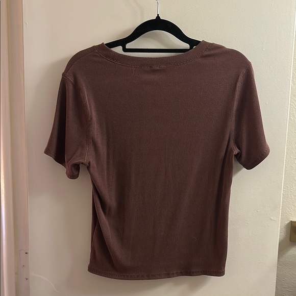 Vuori Ribbed Tee - Picture 4 of 4